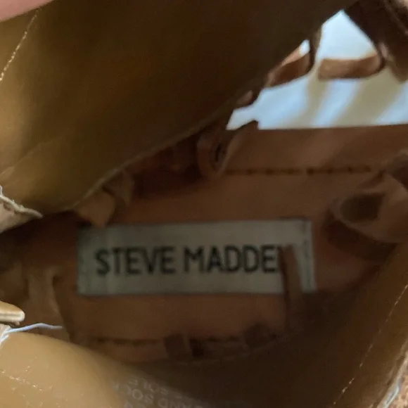 Steve Madden Suede Fringe Sandals Surrie Style - Picture 3 of 7